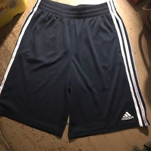 Adidas Men’s Basketball athletic shorts Large
